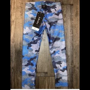 TEREZ Leggings - Girls Large or Size 6 - Blue and grey camouflage- New with tags
